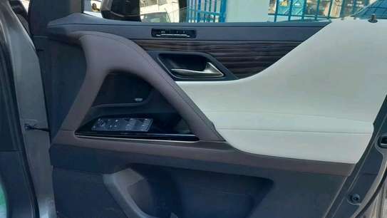 Lexus Lx600 2023 Petrol image 5