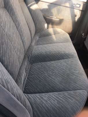 Elantra image 7