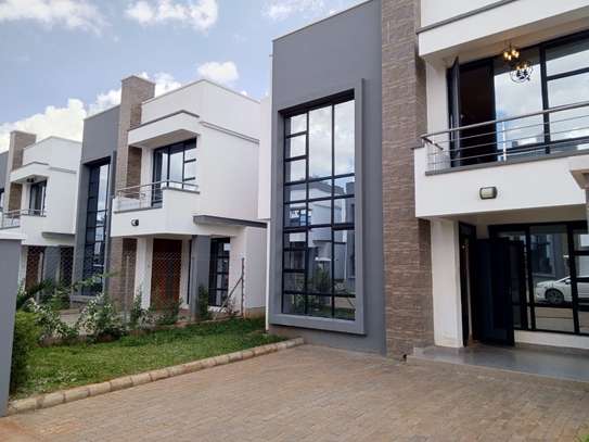 4 Bed House with En Suite in Eastern ByPass image 1