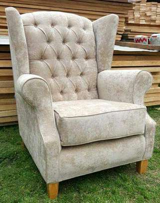Tufted armchair sofa image 1