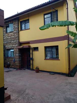 3 Bed House with En Suite at Ngei image 1