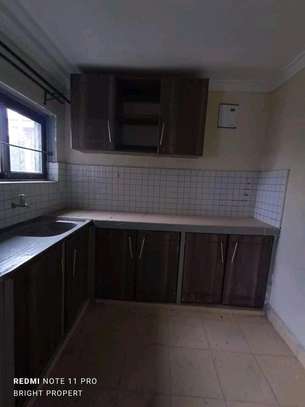 Bedsitter apartment to let at Naivasha Road image 2
