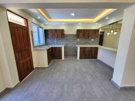2 Bed Apartment with En Suite at Voyager Hotel image 7