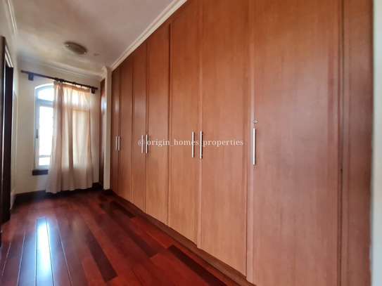 3 Bed Apartment with En Suite at Riverside Drive image 2