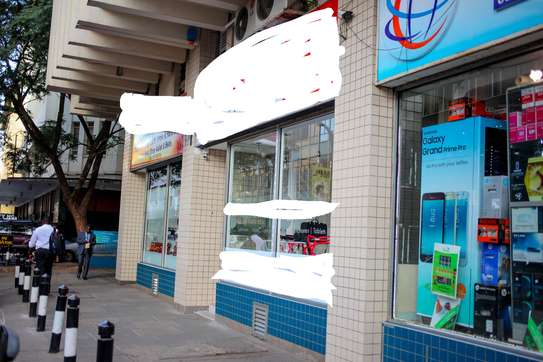 Furnished 1,400 ft² Shop with Aircon at Standard Street image 12