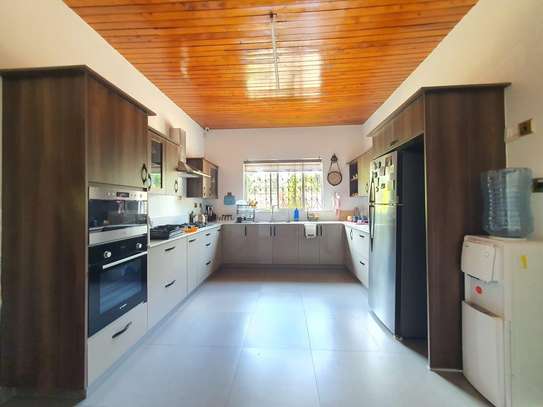 5 Bed House with En Suite at Kitisuru image 37