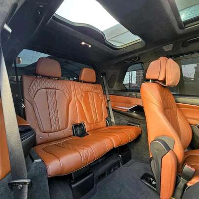 2022 BMW X7 image 6