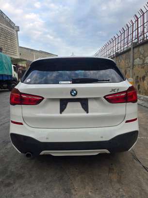 BMW X1 XDRIVE20i White Sunroof 2018 image 10