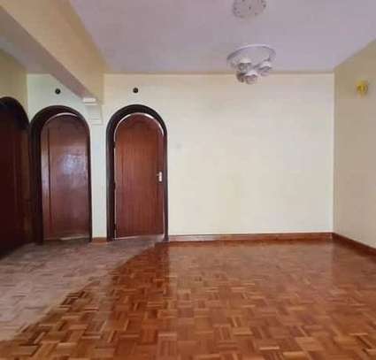 4 Bed House with En Suite in Kilimani image 8