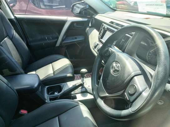 Toyota Rav4 2017 image 8