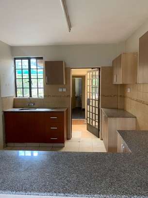3 Bed Townhouse with En Suite in Athi River image 1