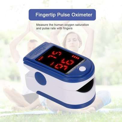 Finger Clip Type Pulse Oximeter Heart Rate Blood Pressure Monitor image 4