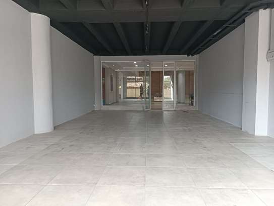 850 ft² Office with Service Charge Included in Parklands image 3