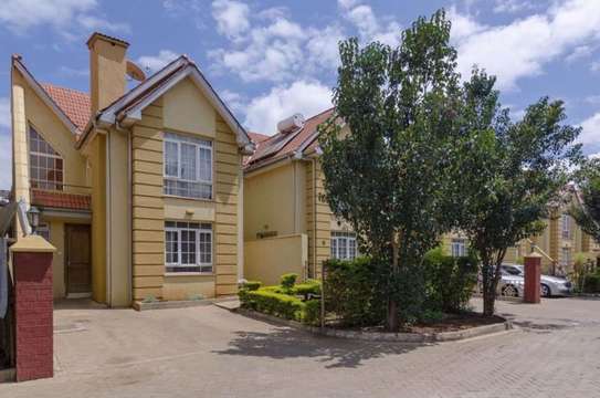 4 Bed Townhouse  in Langata image 4