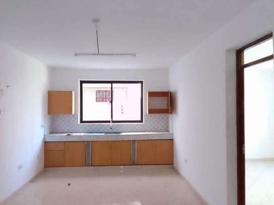 2 Bed Apartment with En Suite in Mtwapa image 2