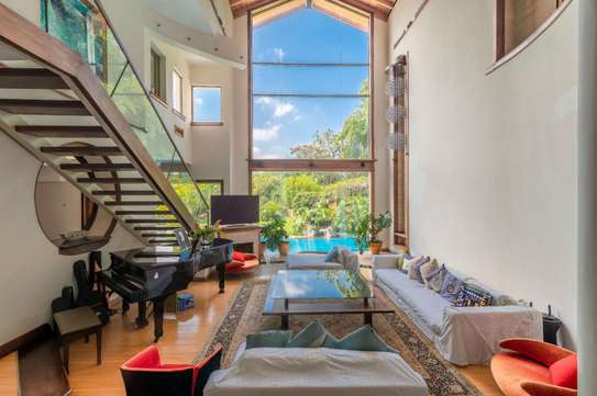 5 Bed House with En Suite at Magnolia Hill Lakeside image 10