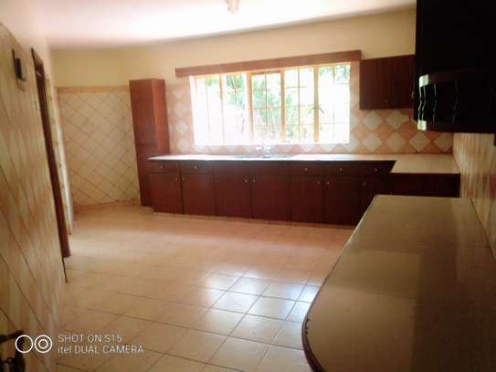 4 Bed Apartment with Swimming Pool in Brookside image 6