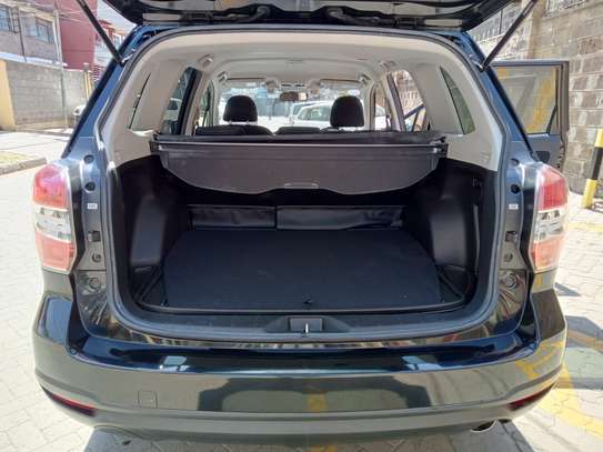 Honda CR-V Year 2014 AWD with leather seats black KDE image 7