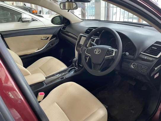 Toyota premio image 3