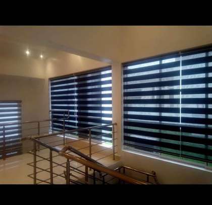 FITTED WINDOW BLINDS . image 5