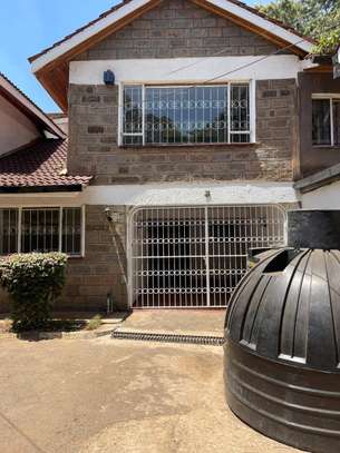 3 Bed Apartment with En Suite in Kilimani image 1