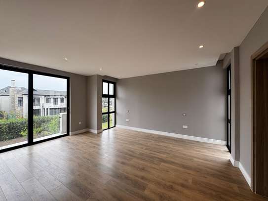 4 Bed Townhouse with En Suite in Runda image 33