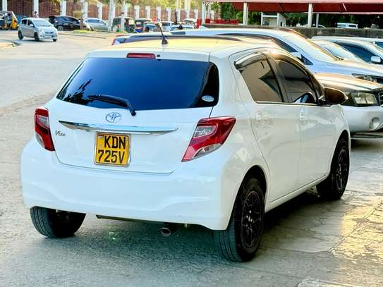Toyota vitz 1300cc image 7