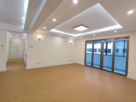 3 Bed Apartment with En Suite in Kilimani image 1