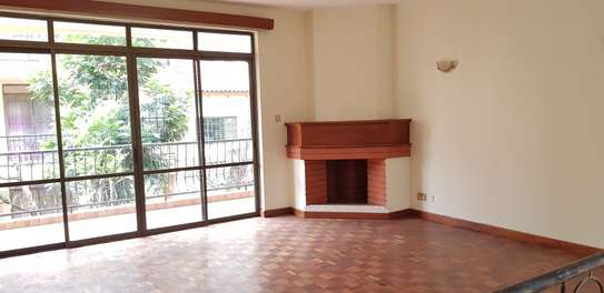 4 Bed Townhouse with En Suite at Mwingi Road image 10