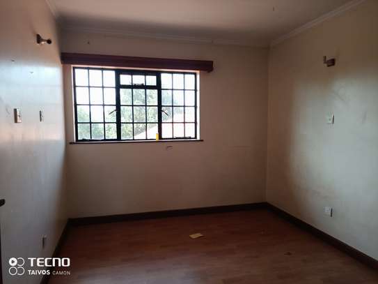 5 Bed Townhouse with En Suite at Off Ruaka Rd image 1