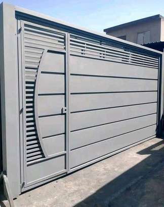 Top quality modern steel sliding gate image 7