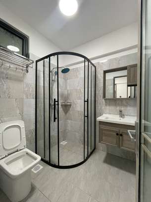 3 Bed Apartment with En Suite in Lavington image 8