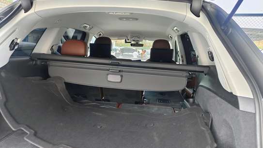 Audi Quattro Grey 2018 7 seater image 3