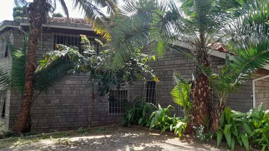 6 Bed House with Garden in Gigiri image 25