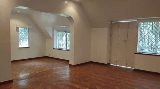 4 Bed House with En Suite in Muthaiga image 16
