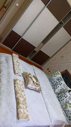 Fully Furnished Three Bedroom Ensuite Kilimani image 10
