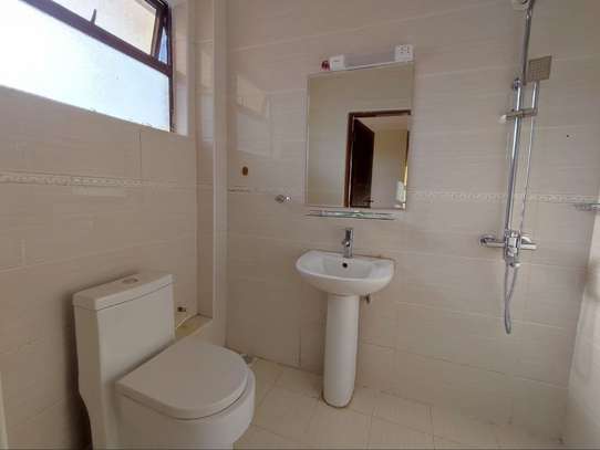 3 Bed Apartment with En Suite in Kileleshwa image 20