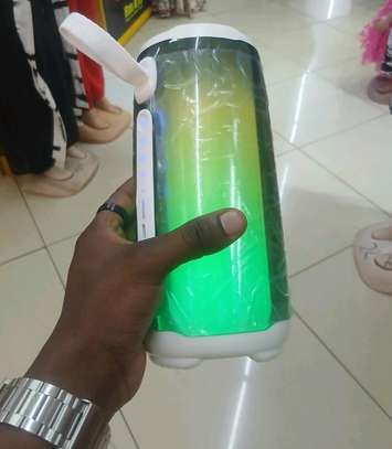 JBL Pulse 5 BT Speaker With 360°Led Lights image 3