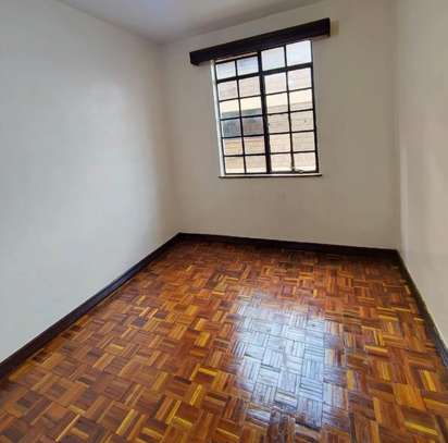 Serviced 1 Bed Apartment with Borehole in Kileleshwa image 5