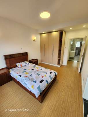 3 Bed Apartment with En Suite in Lavington image 33