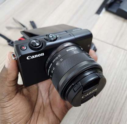 Canon EOS M100 Mirrorless Digital Camera with 15-45mm Lens image 2