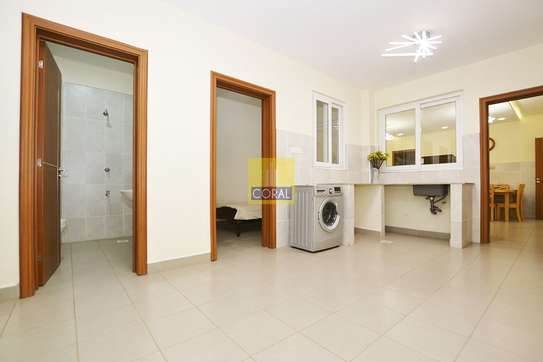2 Bed Apartment with Swimming Pool in Rhapta Road image 9
