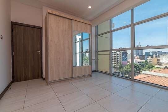 2 Bed Apartment with En Suite in Westlands Area image 3