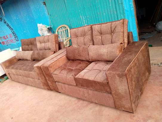 5 seaters brown sofa. image 1