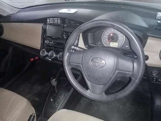 Toyota Axio image 4