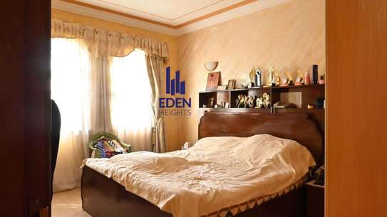 5 Bed Townhouse with En Suite in General Mathenge image 14