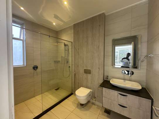 Serviced 3 Bed Apartment with En Suite in Westlands Area image 15
