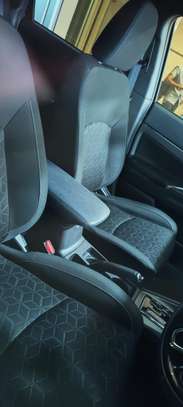 Mitsubishi Outlander sport Black 2018 4x4 image 6