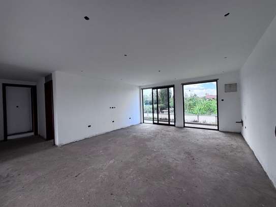 5 Bed Townhouse with En Suite in Karen image 3