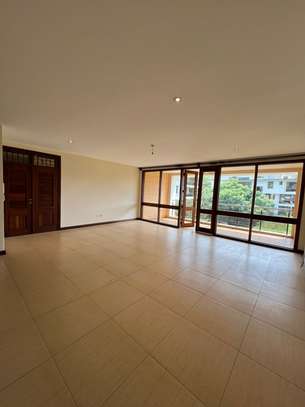 3 Bed Apartment with En Suite at Riverside Drive image 5